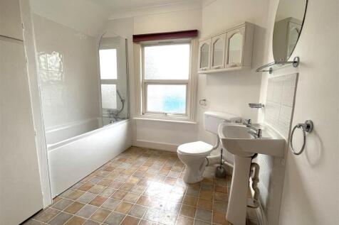 Bathroom.jpg
