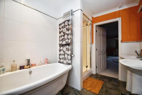 Master En-suite