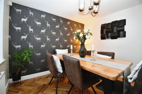 Dining Room/Snug