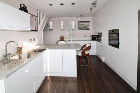 Fitted Kitchen
