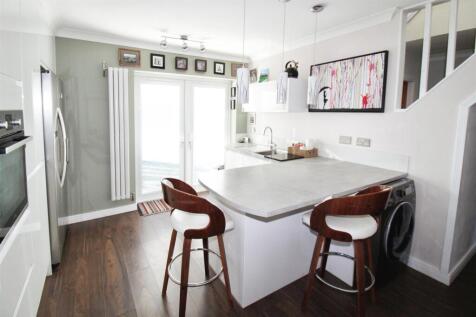Fitted Kitchen