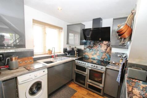 Fitted Kitchen
