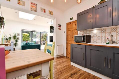 Fitted Kitchen
