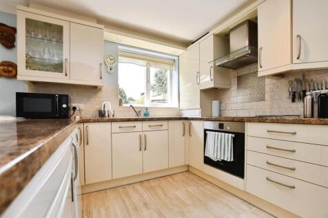 Fitted Kitchen/Dining