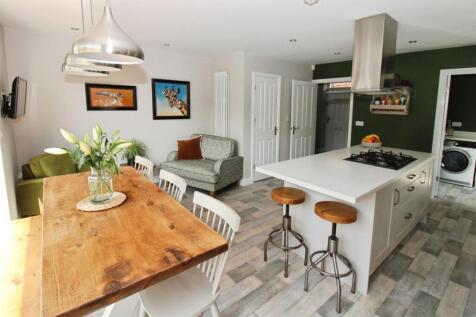Fitted Kitchen and Living Area