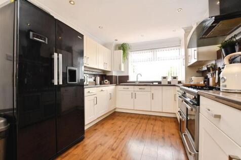Fitted Dining Kitchen