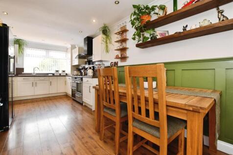 Fitted Dining Kitchen