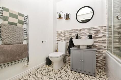 240da5e0-bath 20b.JPG