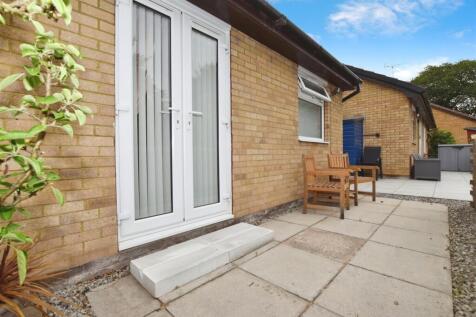 18ecf8cb-patio 20door.JPG