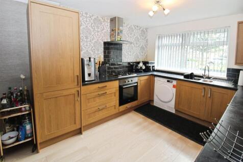 Fitted Dining Kitchen