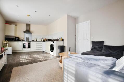 Lounge  / Diner / Kitchen
