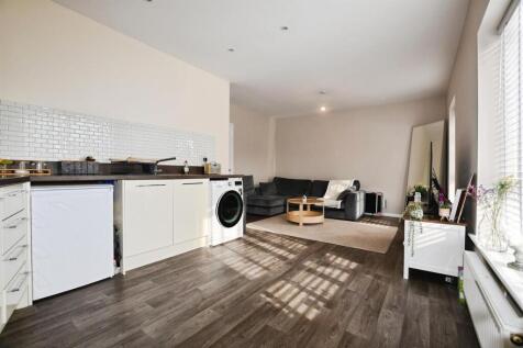 Lounge  / Diner / Kitchen