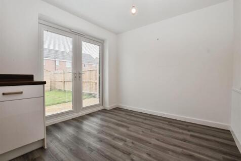 Fitted Dining Kitchen