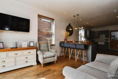 Kitchen/Family Room