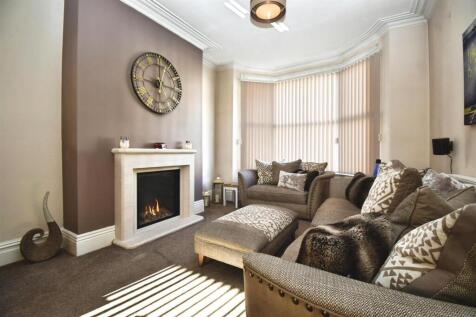 Through Lounge/Dining Room