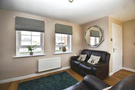 Open Plan Living/Dining/Kitchen