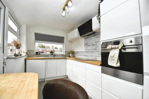 Fitted Kitchen