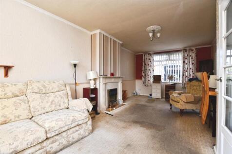 Through Lounge/Dining Room