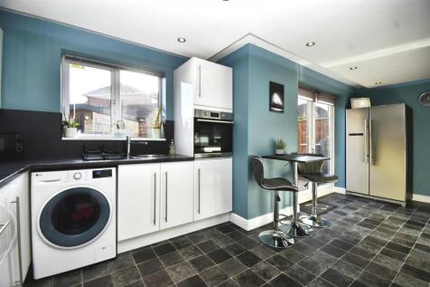 Modern Fitted Kitchen