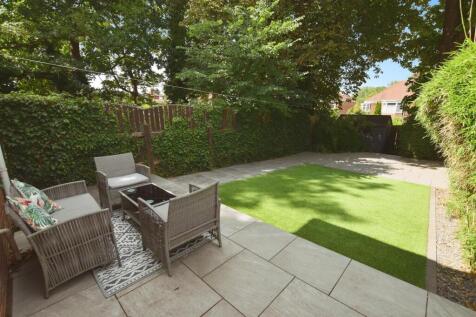 697b514b-garden 20b.JPG