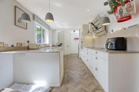 Detached Kitchen