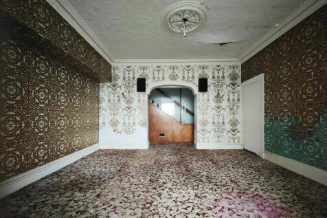 Large Reception Rooms