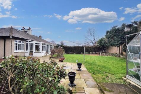2 Daisyfield Garden