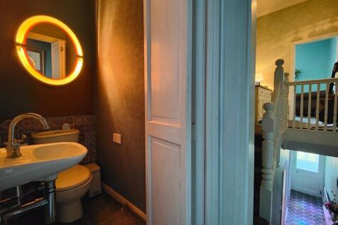 First Floor WC