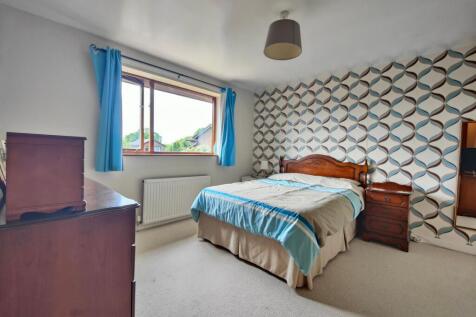 4 Double Bedrooms