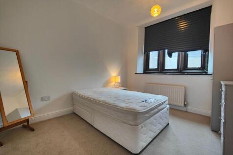 2 Double Bedrooms