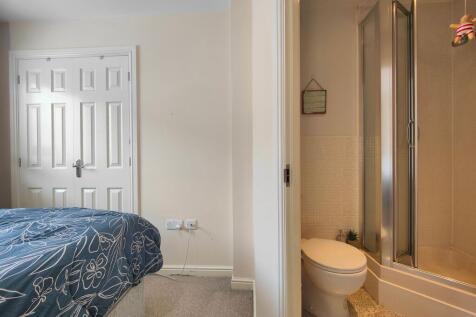 En-Suite Master