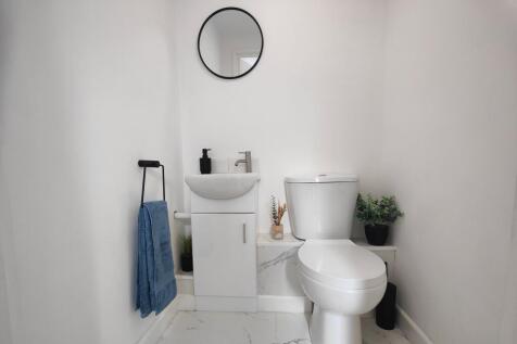 G/Flr WC