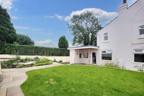 Private Lawn Garden