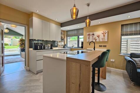 Stunning High Spec Finish