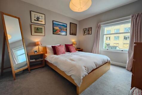 5 Bedrooms