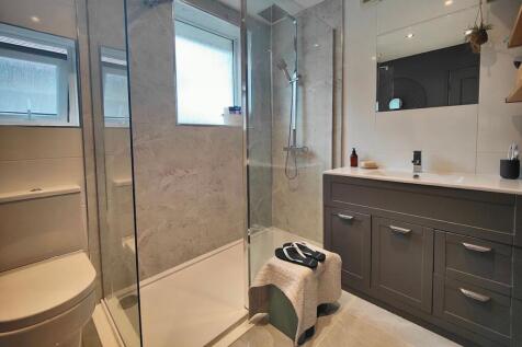 Sleek Bathroom
