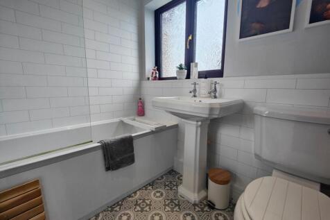 Modern Bathroom