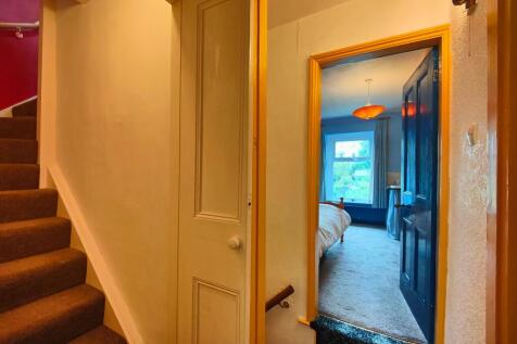 2nd Floor Landing