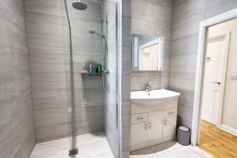 Modern bathroom