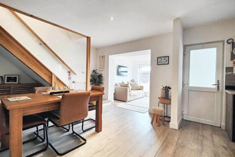 Stylish &amp; Open Plan