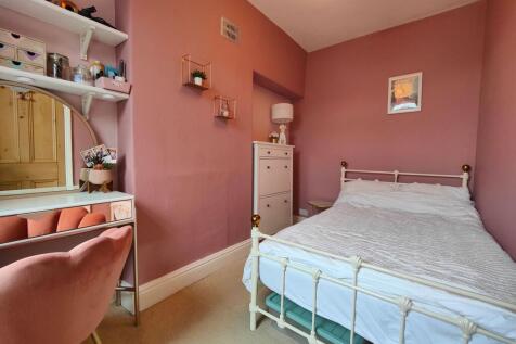 2 Double Bedrooms