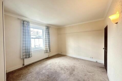 Reception Room/Bedroom