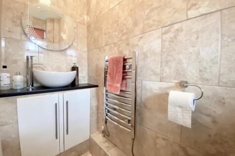 Guest Cloakroom