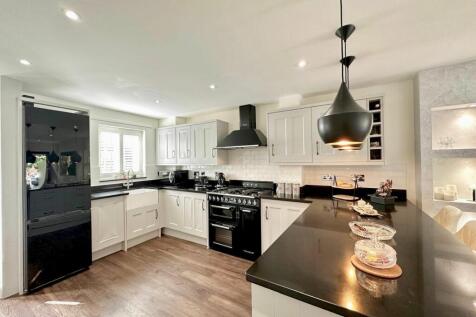 Kitchen/Breakfast Area