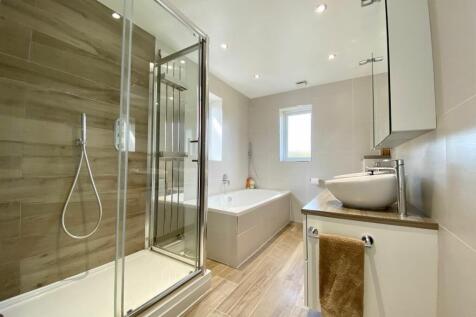 En-suite to Bedroom One