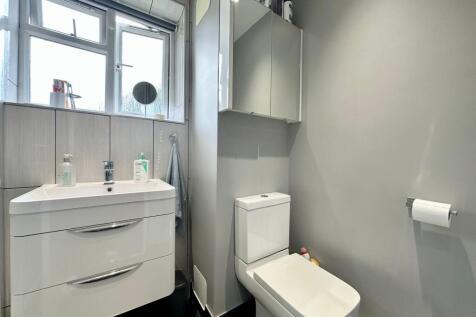 Modern Bathroom