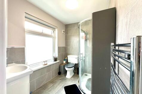 Downstairs Bathroom