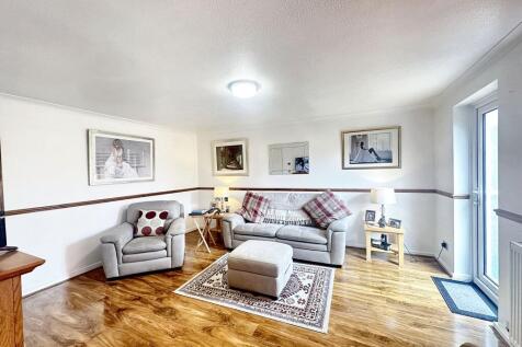 Spacious Living Room