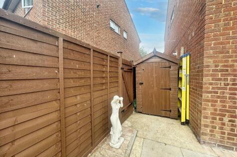 Timber Shed &amp; Gated Side Access