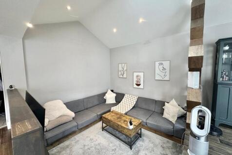 Kitchen/Living Room